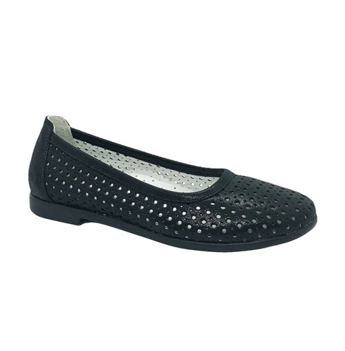 Туфли для девочки, цвет черный, перфорация, небольшой каблук - фото 11125