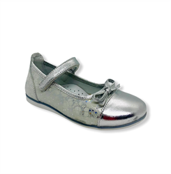 Туфли для девочки, цвет серебристый, ремешок на липучке